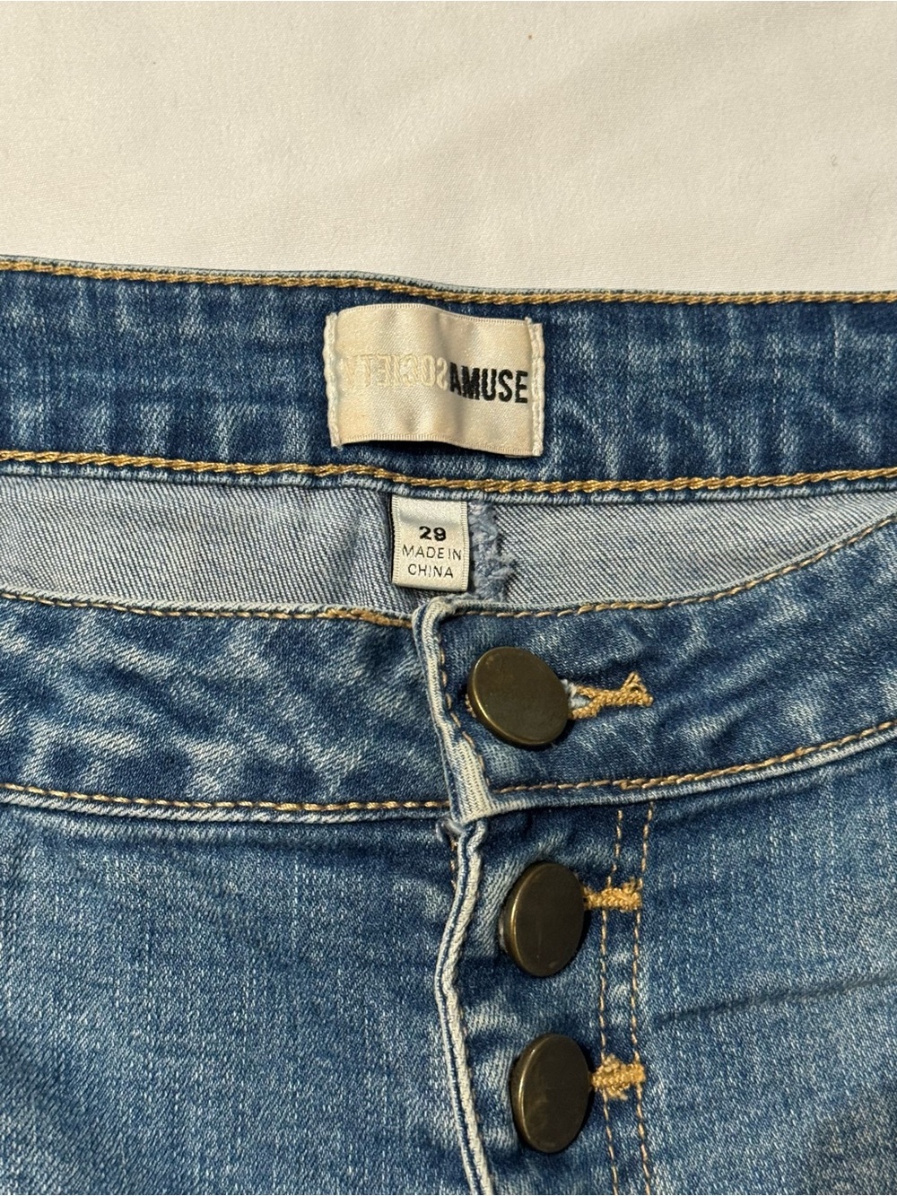 Amuse Society High-Waisted Button-Front Denim Shorts – Blue - Picture 3 of 3